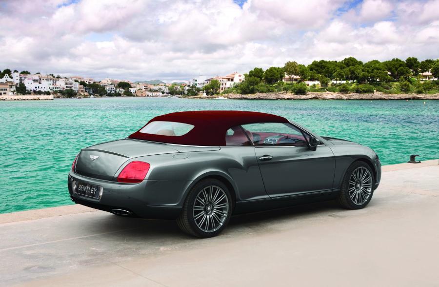  Bentley Continental GTC Speed 2010 года  (фото 16 из 70)
